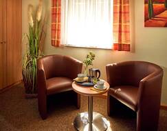 csm Kleiderniesche Standard Einbettzimmer Pension Kasper 8a3d1606e2 sm